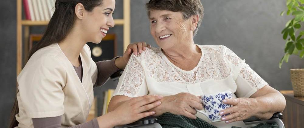 solitudine anziani lecco badante aes domicilio