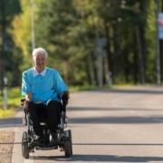 ausili anziani lecco utile badante